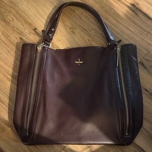 Pour La Victoire Brown Shoulder Bag